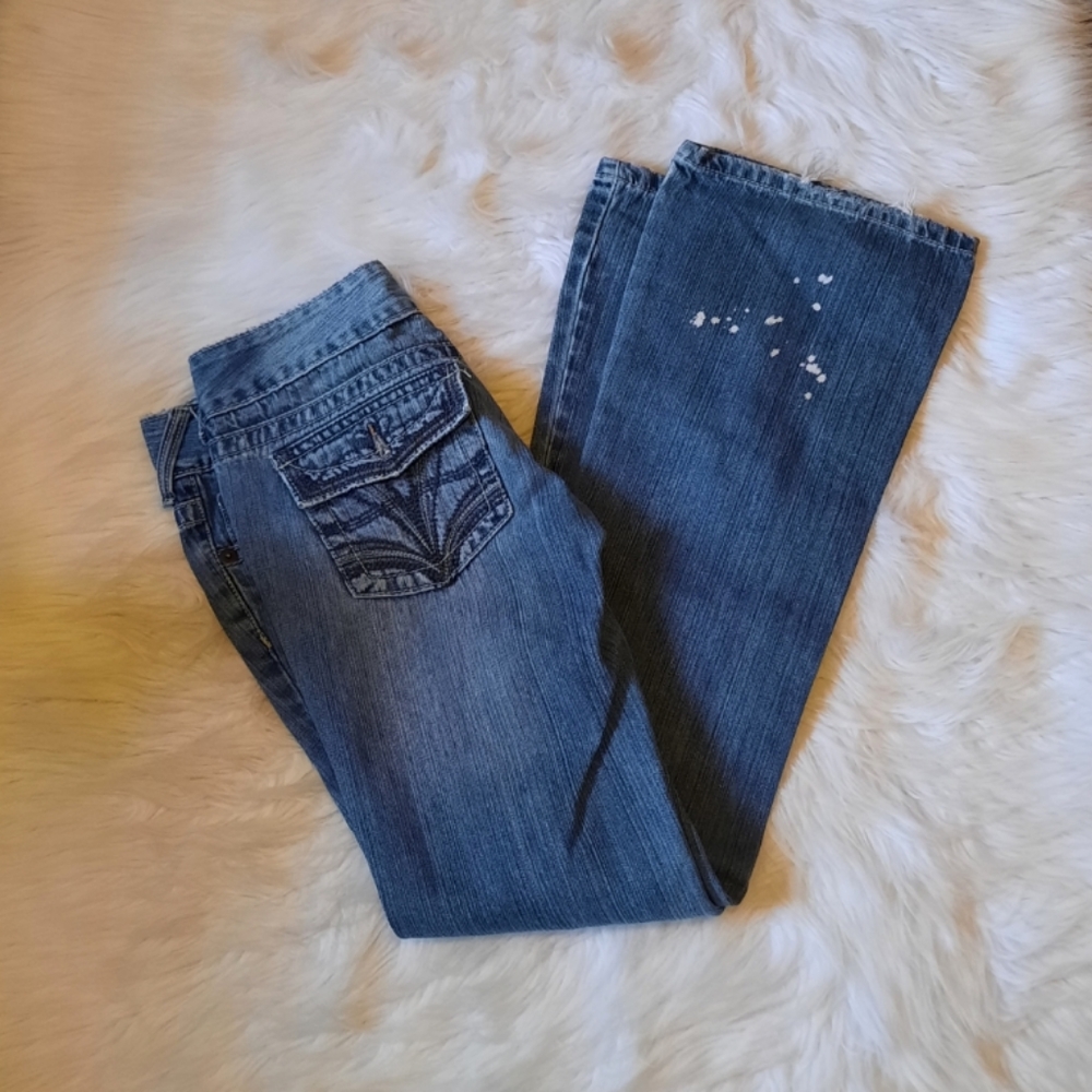 Distressed Denim Premier Jeans With Splatter Paint Design - Picture 3 of 12